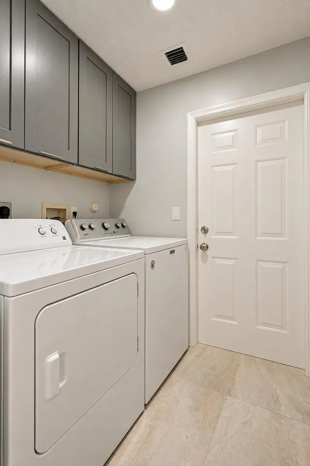 Residence photo 32