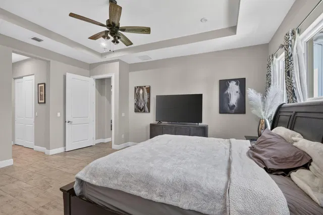 Residence photo 24