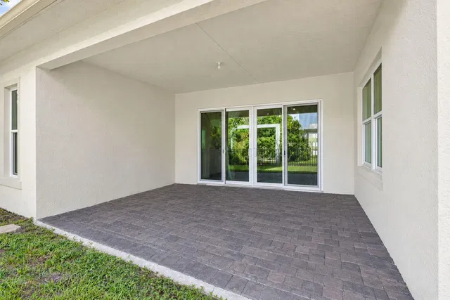 Residence photo 48