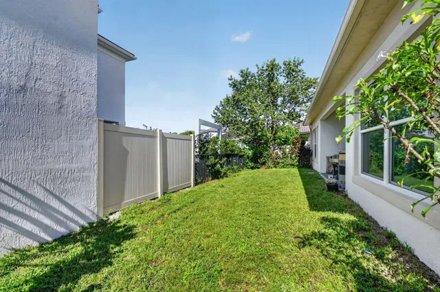 Residence photo 50