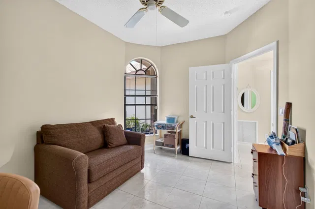 Unit 105 photo 31