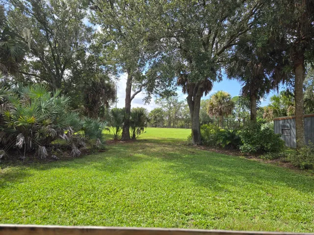 Residence photo 4