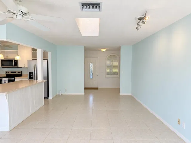 Residence photo 5