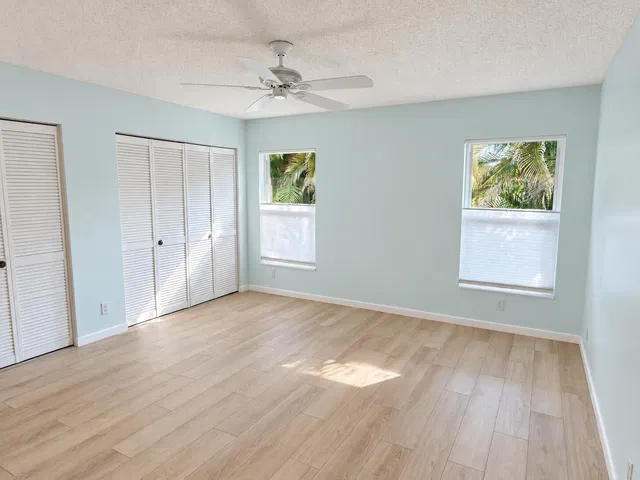 Residence photo 15