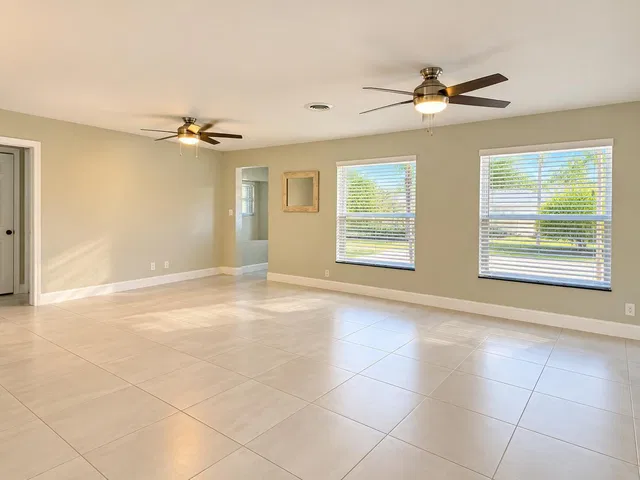 Residence photo 10
