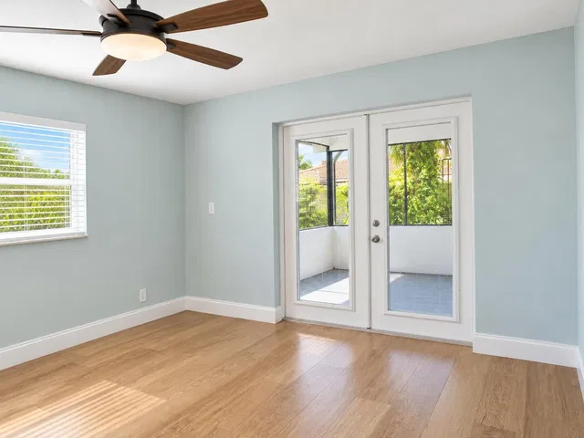 Residence photo 11