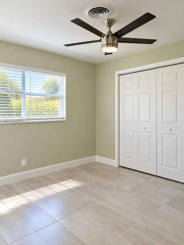 Residence photo 17