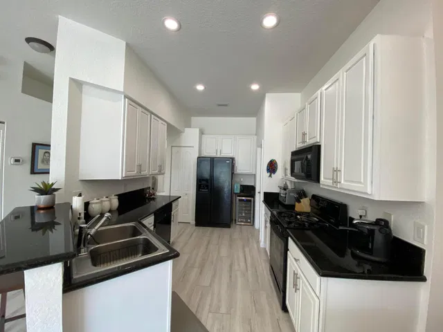 Residence photo 15