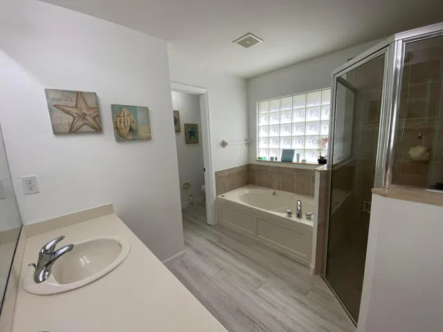 Residence photo 25