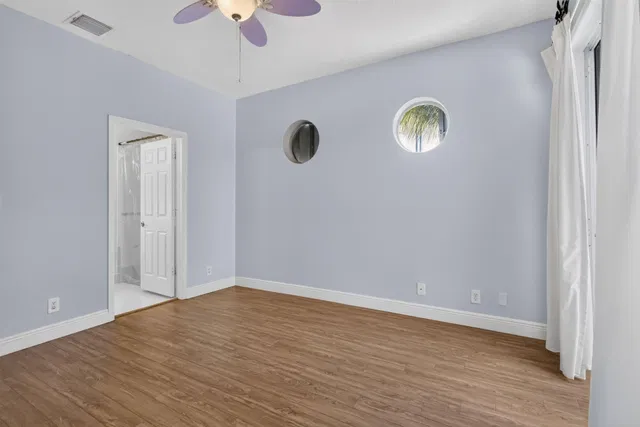Residence photo 5