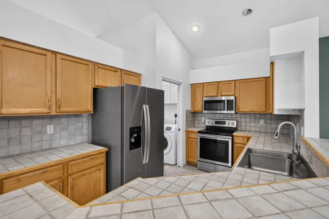 Residence photo 29