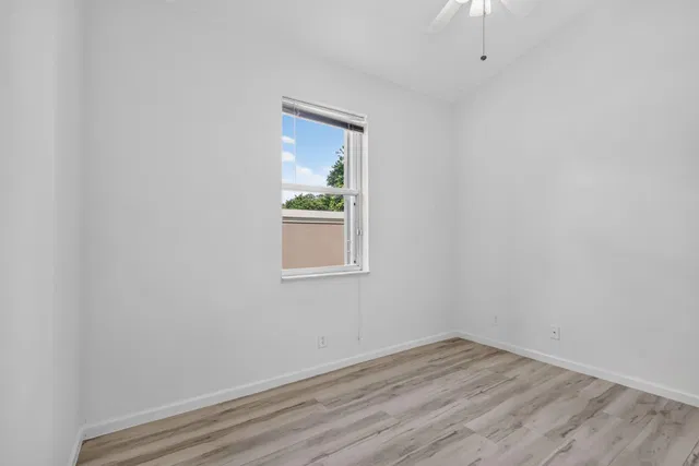 Residence photo 39