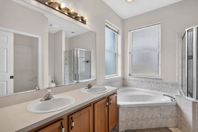 Residence photo 49
