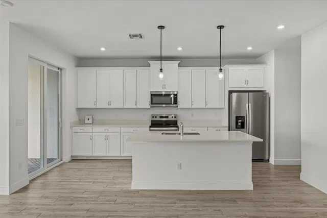 Residence photo 8