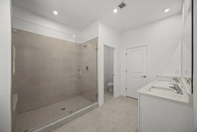 Residence photo 17