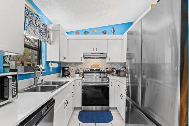 Residence photo 8