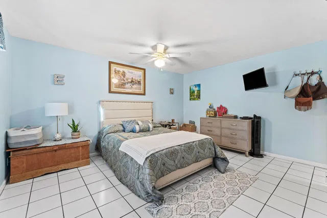 Residence photo 11