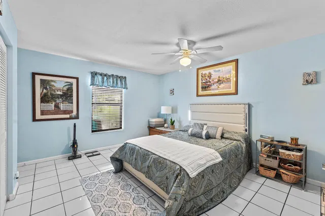 Residence photo 12