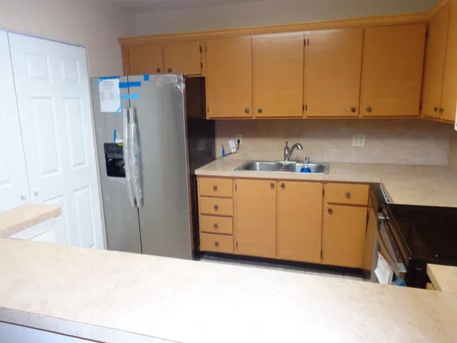 Unit B photo 3