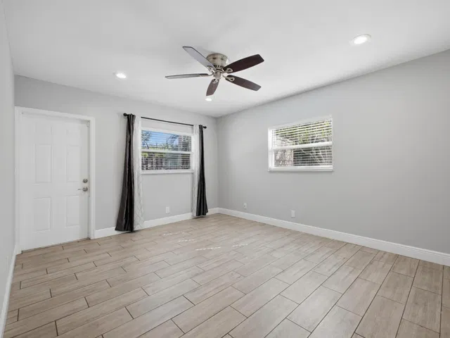 Residence photo 14