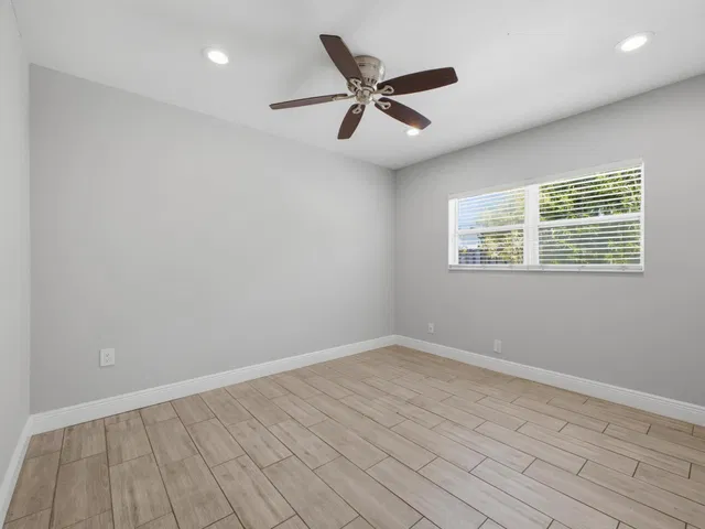 Residence photo 19