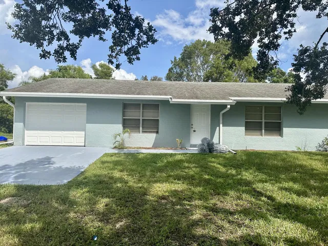 Residence photo 2