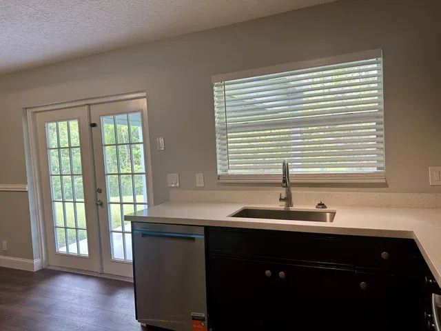 Residence photo 20
