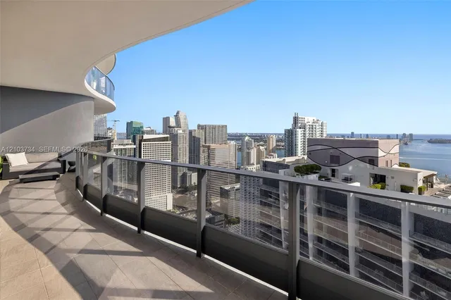 Brickell Flatiron Condos PH5403