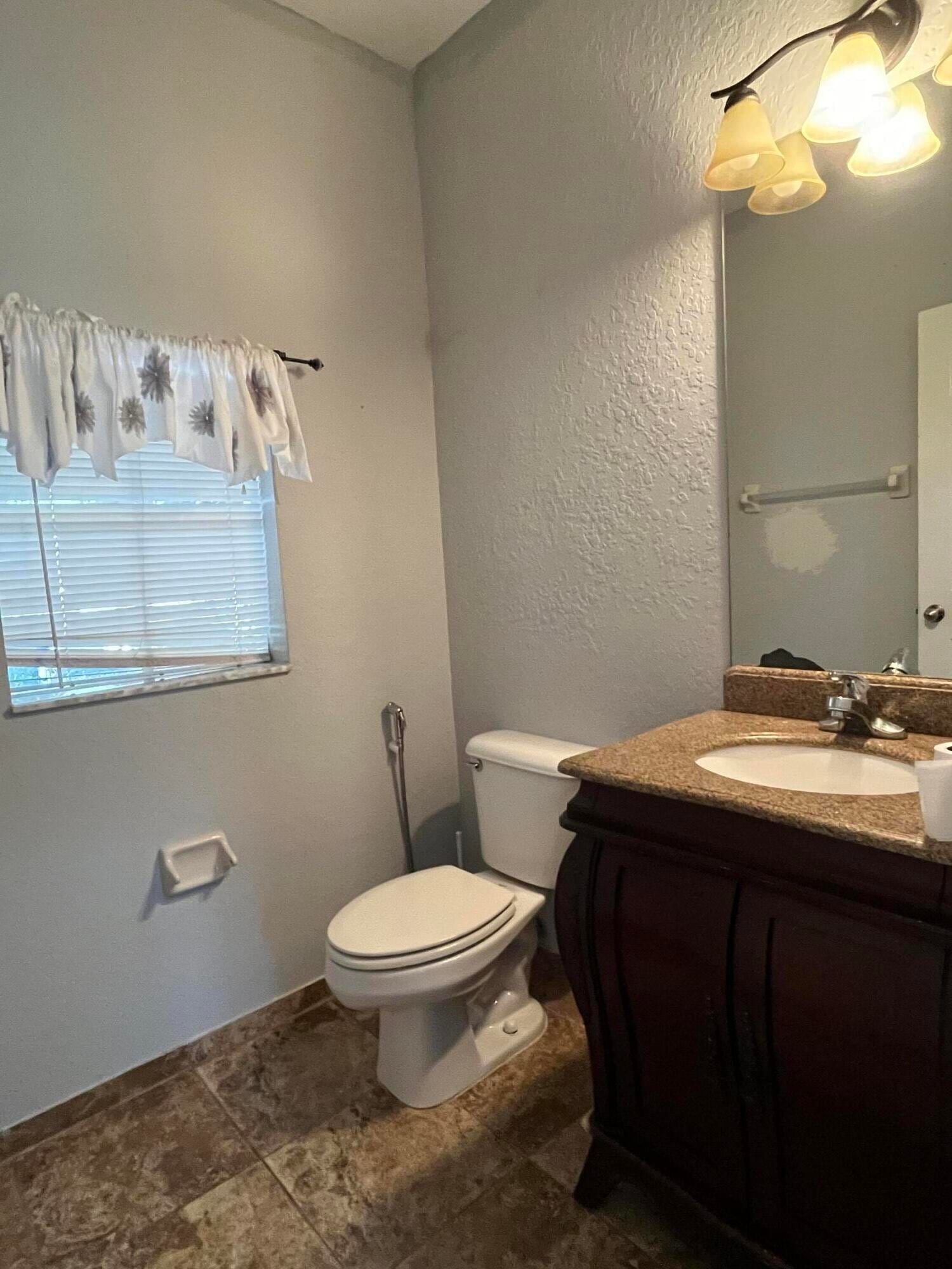 Residence photo 16