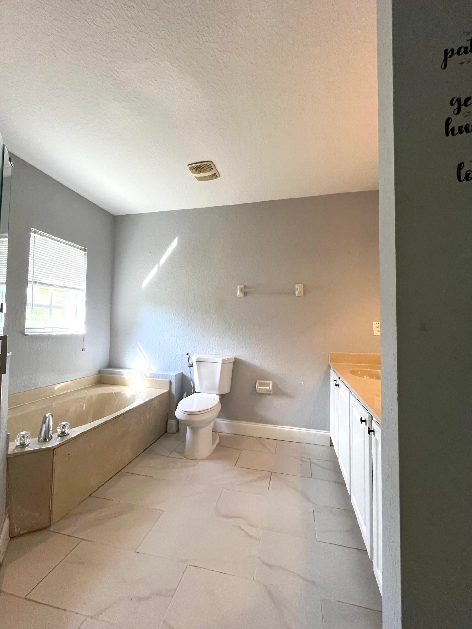Residence photo 27