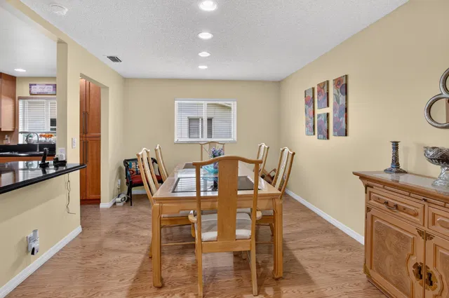  Residence photo 10