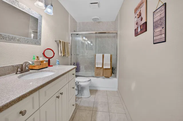  Residence photo 25