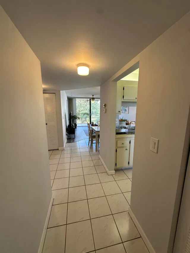 Unit 317 photo 2