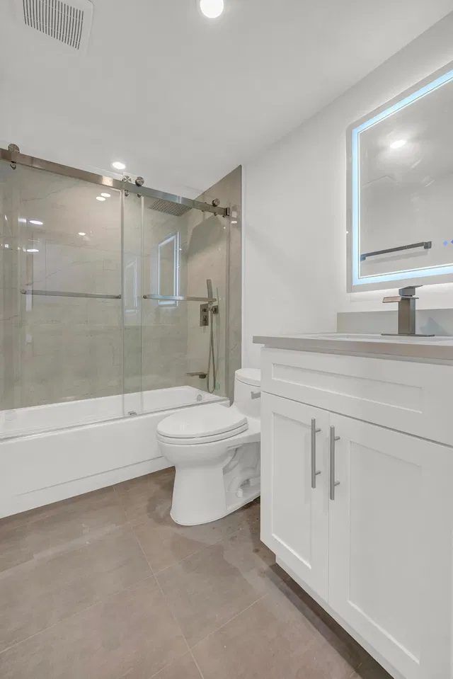 Unit 106 photo 32