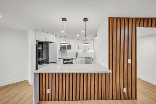 Unit 106 photo 34
