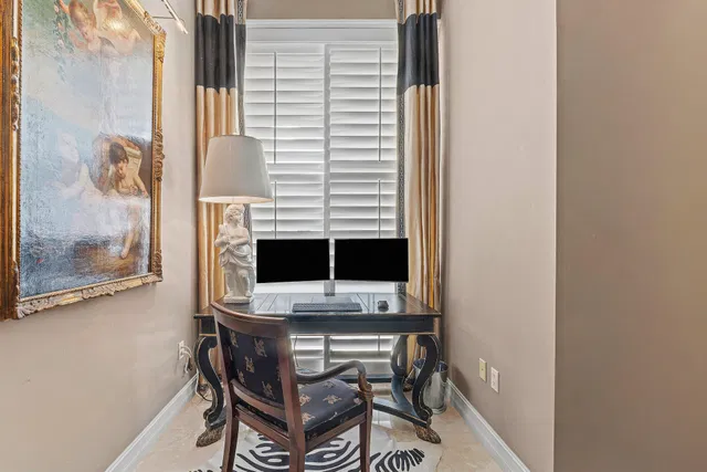 One City Plaza Unit 1616 photo 14
