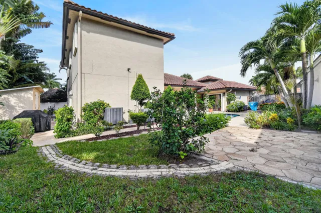 Residence photo 12