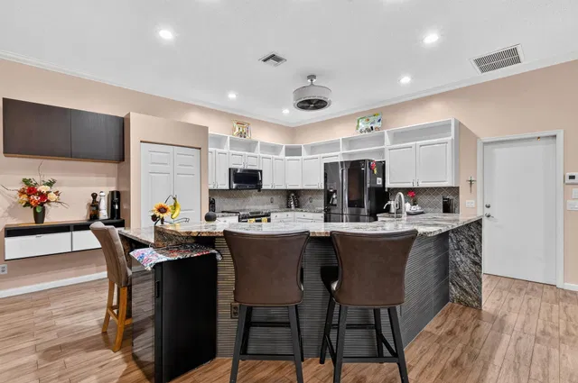 Residence photo 26