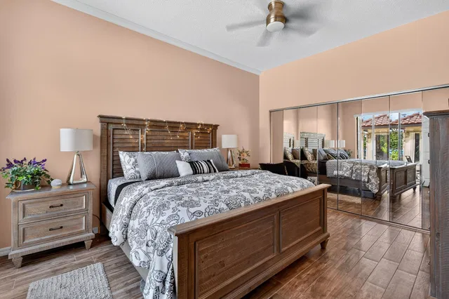 Residence photo 35