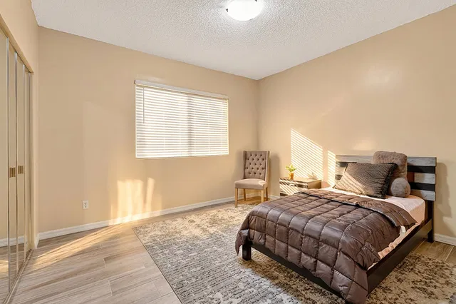 Residence photo 53