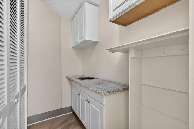 Residence photo 69