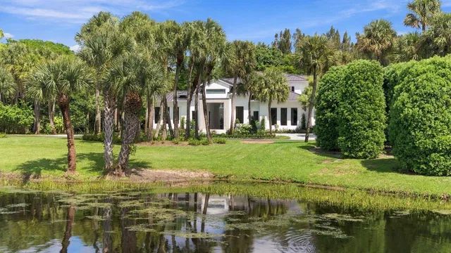 Residence photo 5