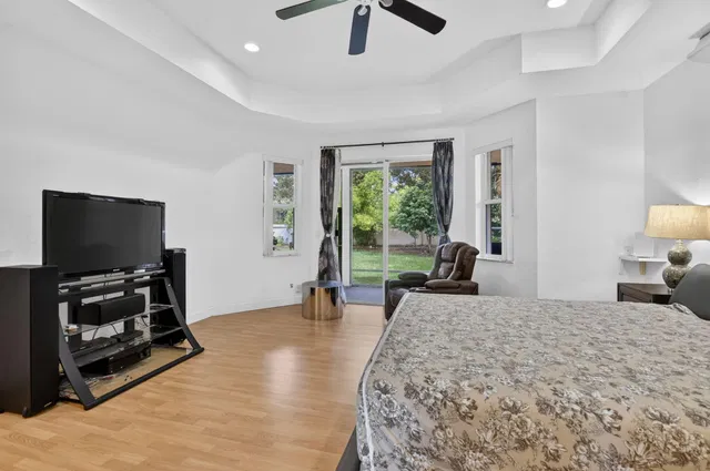 Residence photo 19