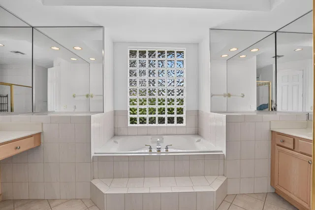 Residence photo 20