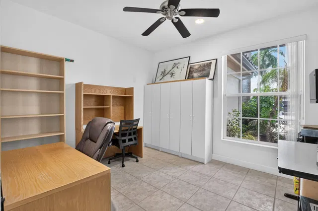 Residence photo 23