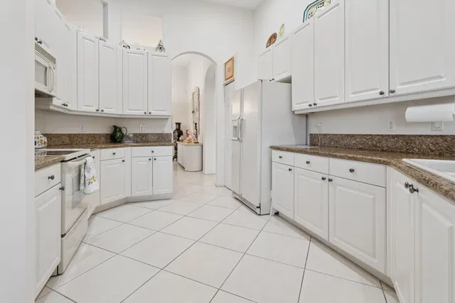  Residence photo 17