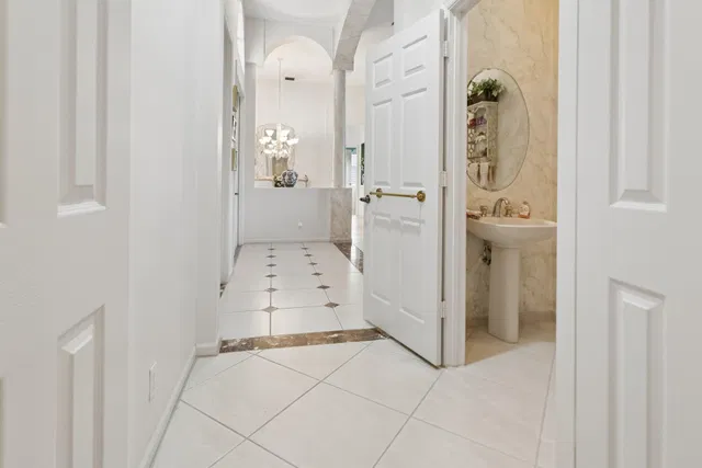  Residence photo 26