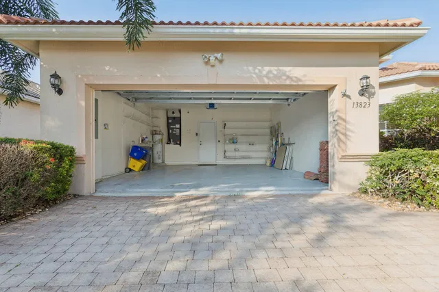  Residence photo 39