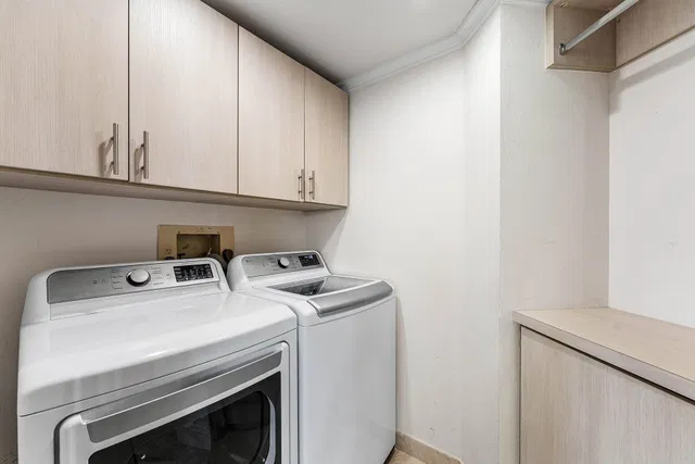 300 SE Fifth Boca Unit 3170 photo 16