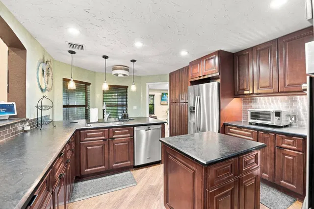  Residence photo 11